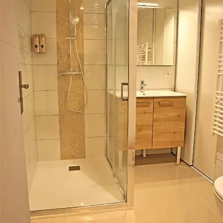 #golden Dream's By Nogar'homes -wi-fi-netflix-climatisation-parking Appartement *